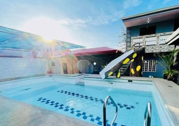 Poolside Tambayan — pool area (4)