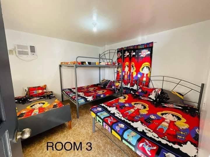 Poolside Tambayan — room (3)